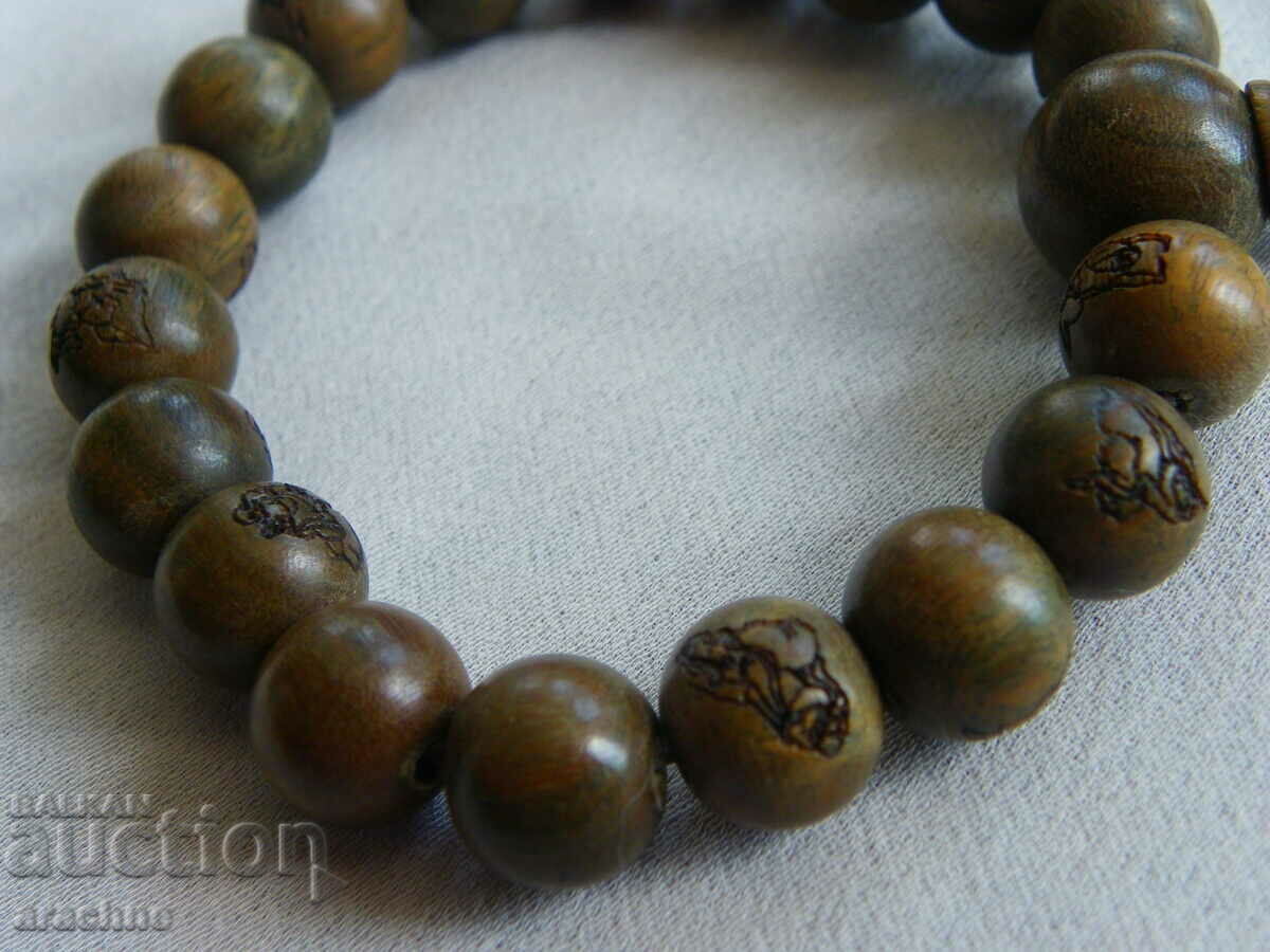 Βραχιόλι Βούδα για διαλογισμό από το σπάνιο και πολύτιμο ξυλόξυλο με τιμή 80.00 BGN | € 40.90