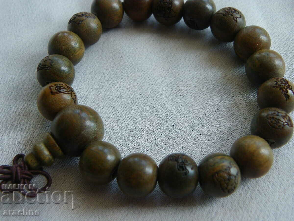 Παράδοση Βραχιόλι Βούδα για διαλογισμό από το σπάνιο και πολύτιμο ξυλόξυλο