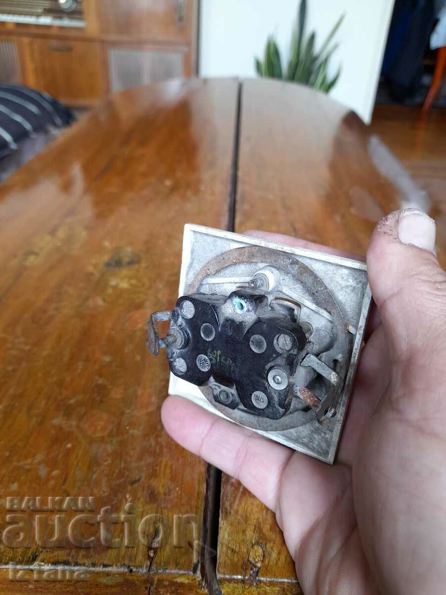 Delivery of Old power switch Delivery of Old power switch