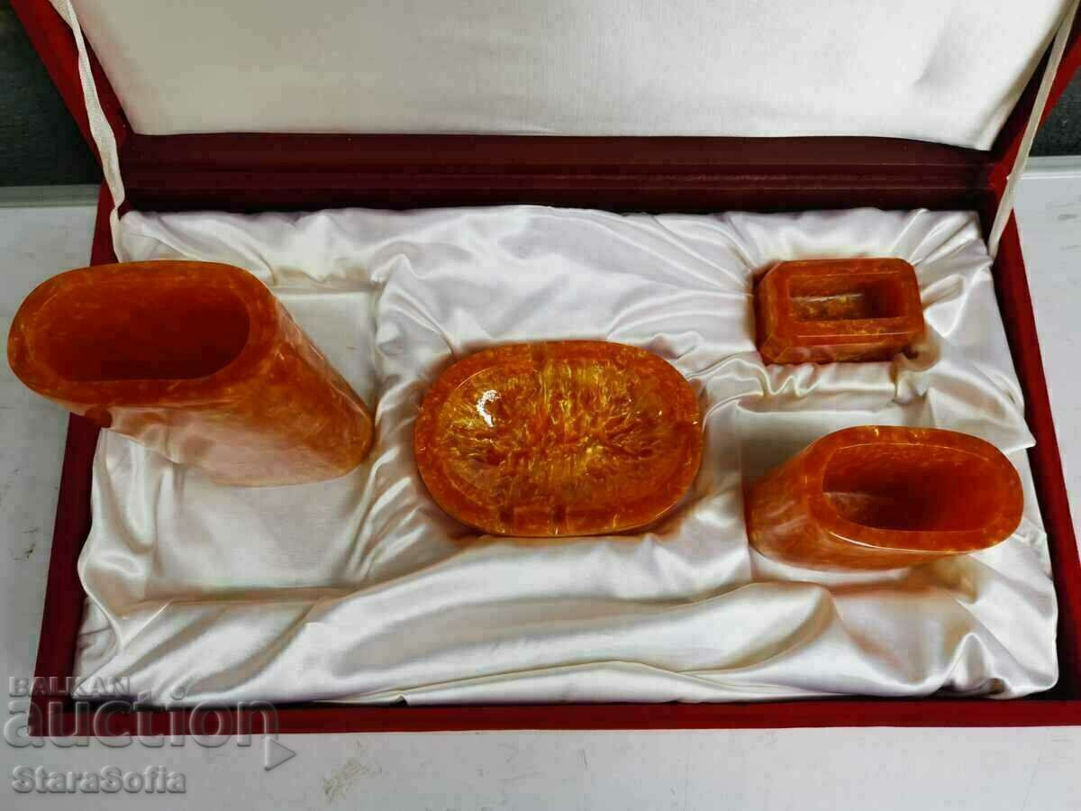 OLD KATALIN SET, BAKELITE - 5