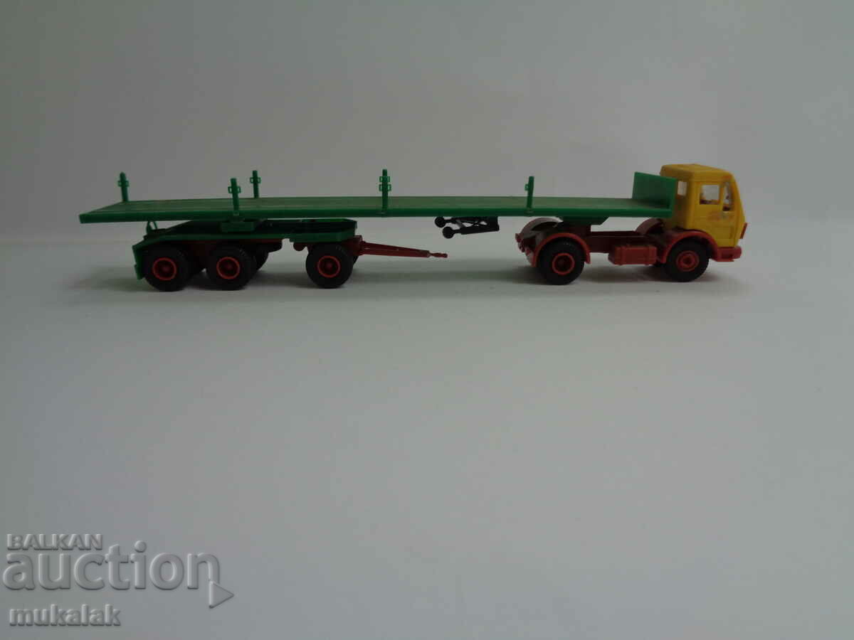 Delivery of KIBRI HO 1/87 MERCEDES TRUCK DETAILED MODEL TOY