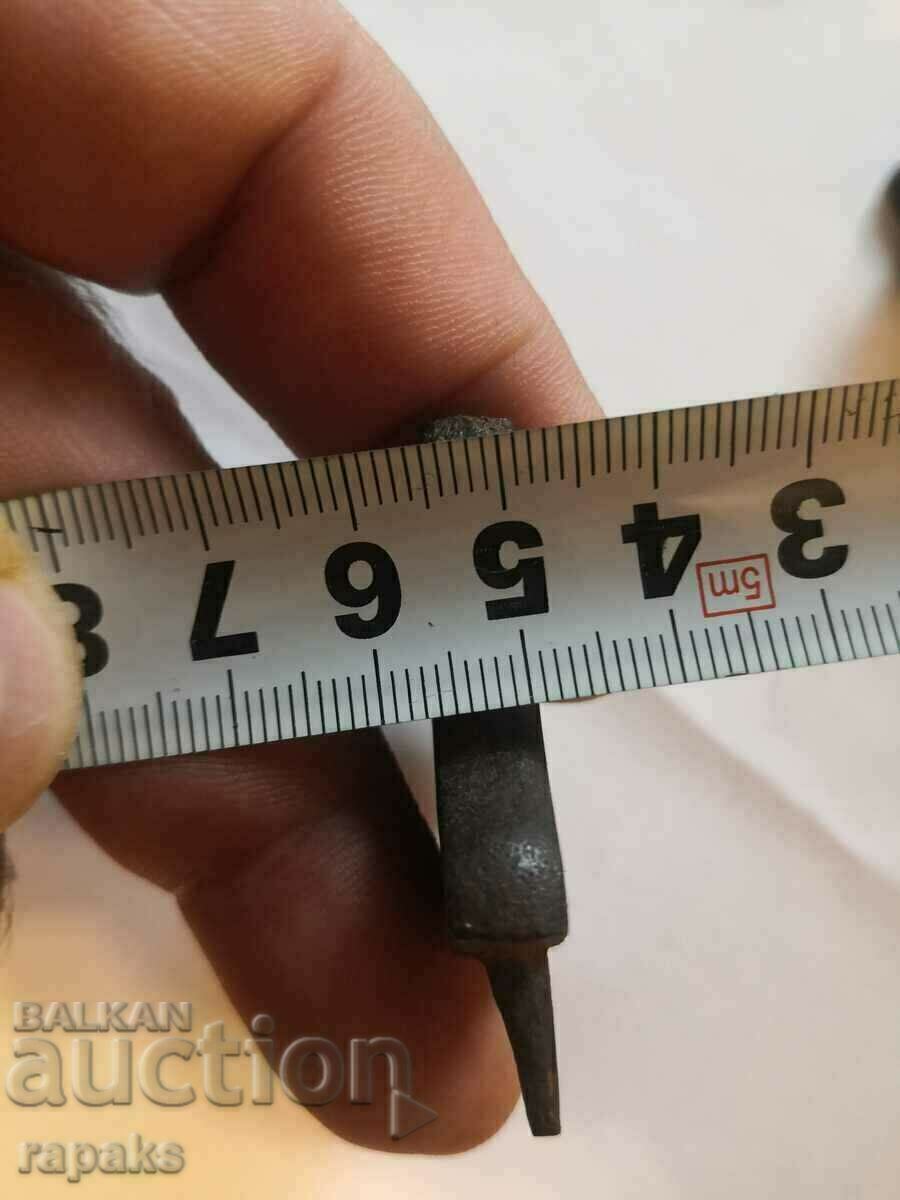 Delivery of Striker, rooster. Revolver, pistol