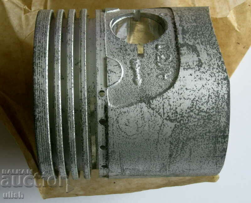 Old set of Russian original Moskvich 407 pistons with price 150.00 BGN | € 76.69 Old set of Russian original Moskvich 407 pistons with price 150.00 BGN | € 76.69