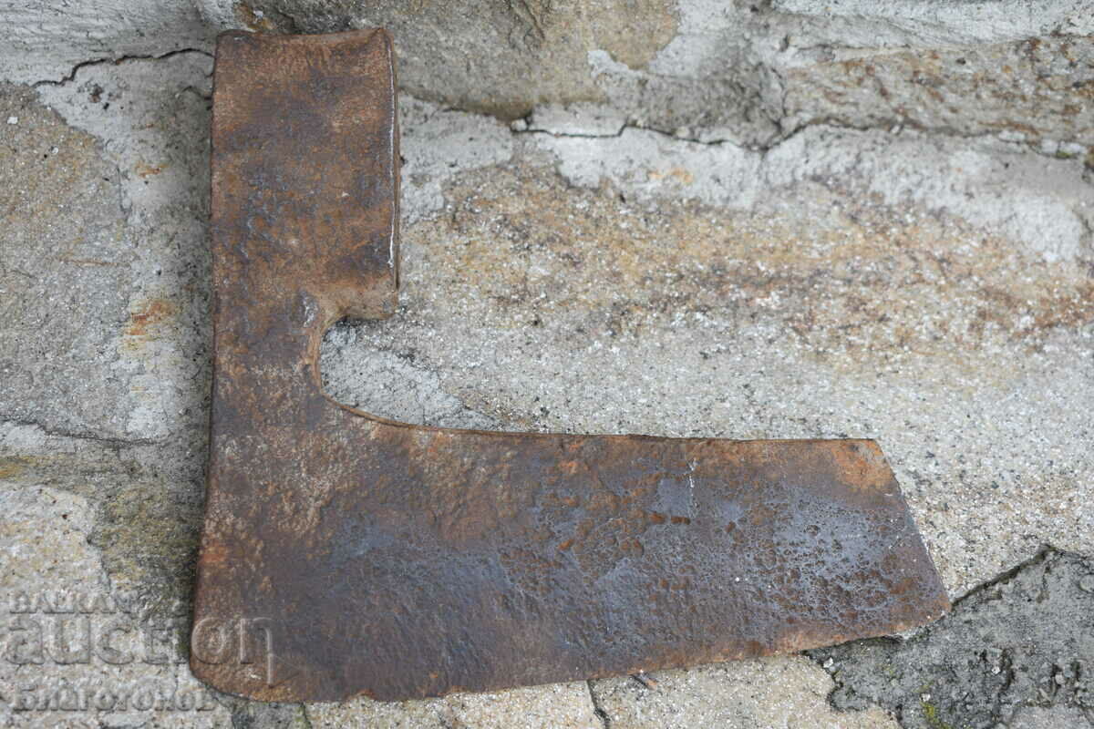 Delivery of Old forged ax Delivery of Old forged ax