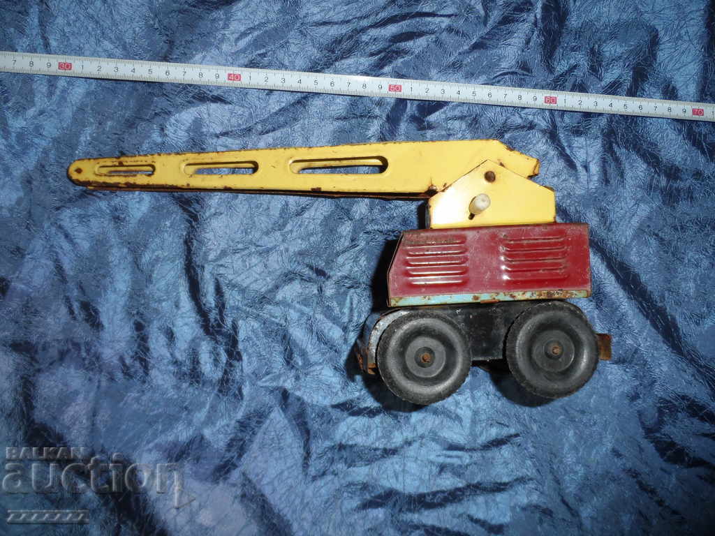 ένα παλιό τσίγκινο παιχνίδι με τιμή 25.00 BGN | € 12.78 ένα παλιό τσίγκινο παιχνίδι με τιμή 25.00 BGN | € 12.78