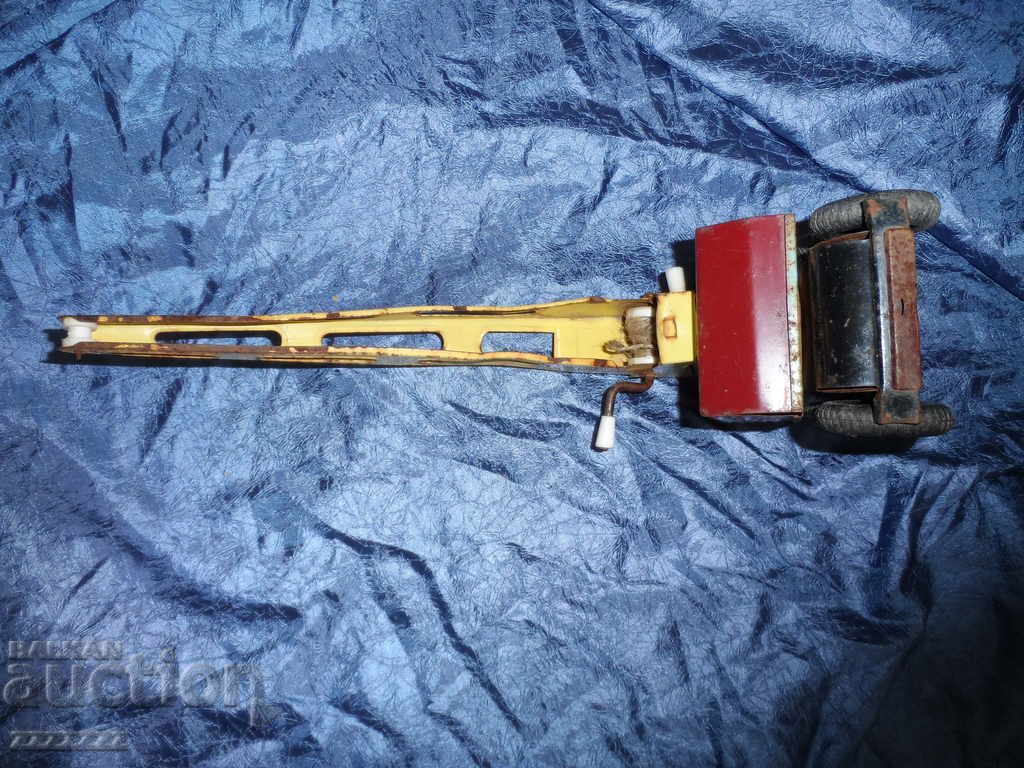 ένα παλιό τσίγκινο παιχνίδι - 7 ένα παλιό τσίγκινο παιχνίδι - 7