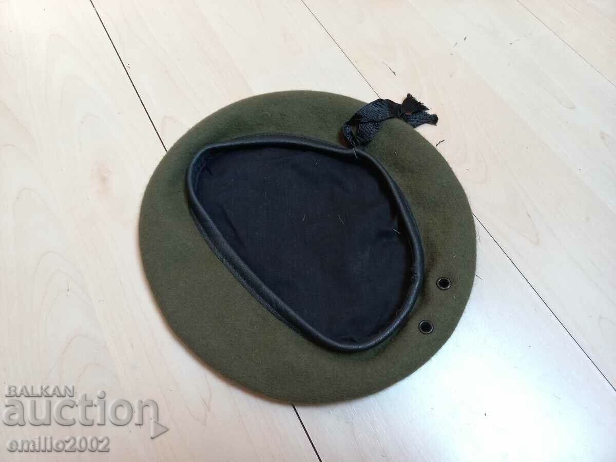 Military green beret from the adjacent units with price 19.00 BGN | € 9.71 Military green beret from the adjacent units with price 19.00 BGN | € 9.71