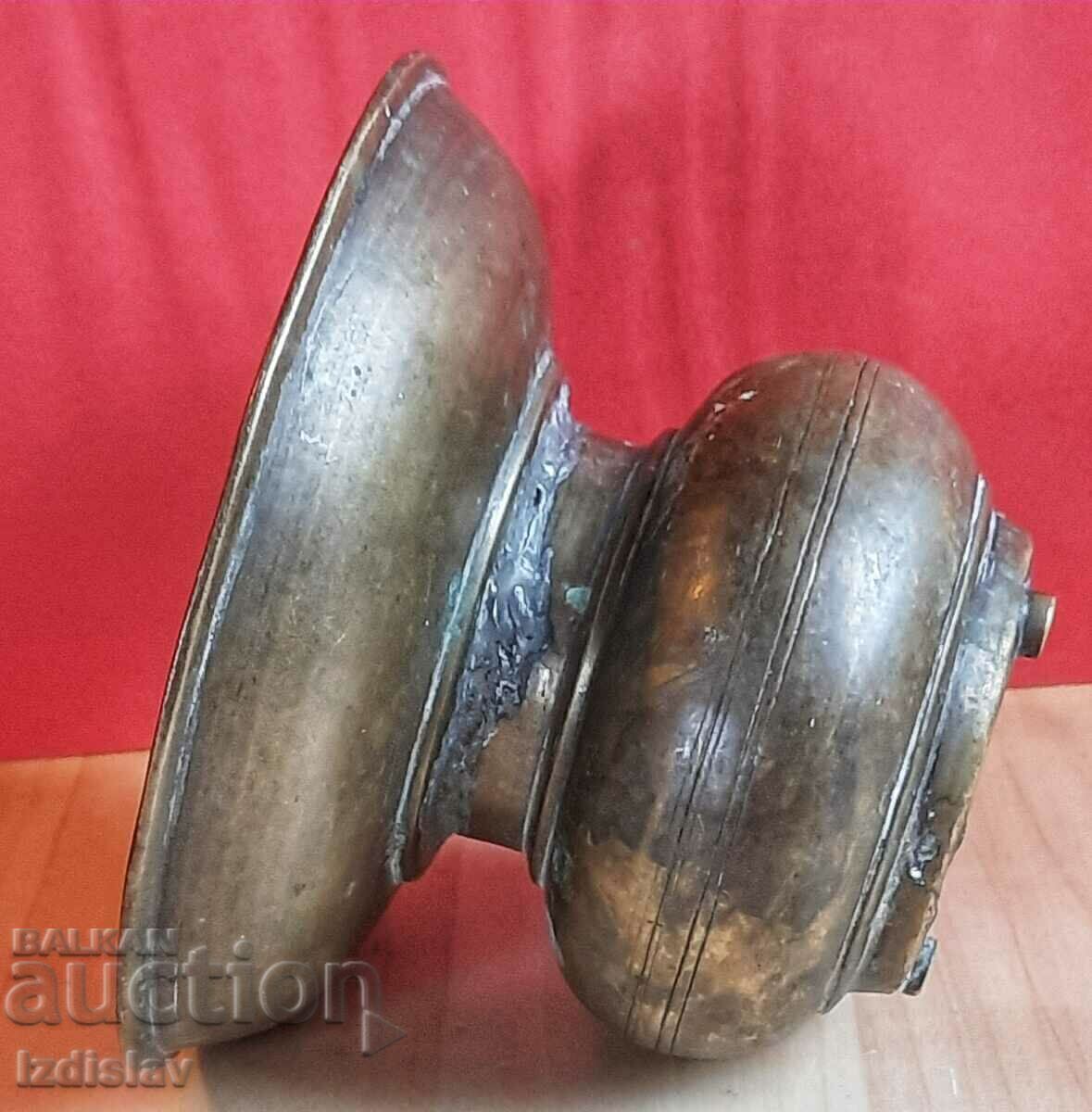 Auction  Antique bronze spittoon 19th c.