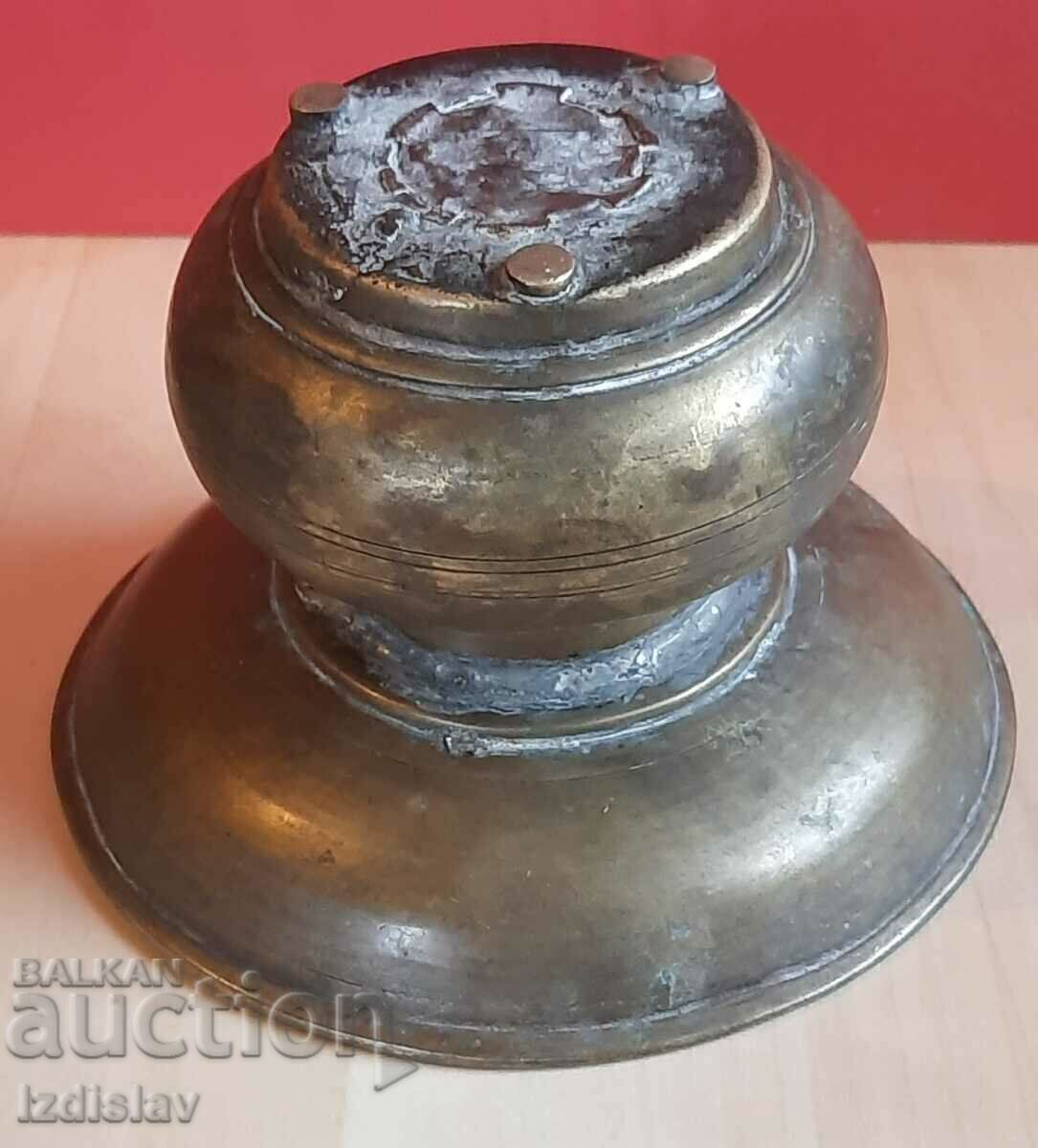 Delivery of Antique bronze spittoon 19th c.