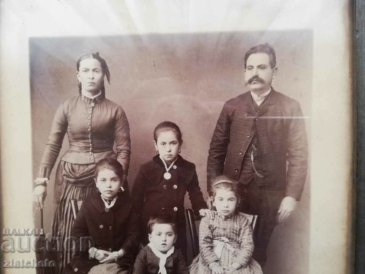 Delivery of Old photo cardboard - atelier Honoriy Marcolesko, framed Delivery of Old photo cardboard - atelier Honoriy Marcolesko, framed