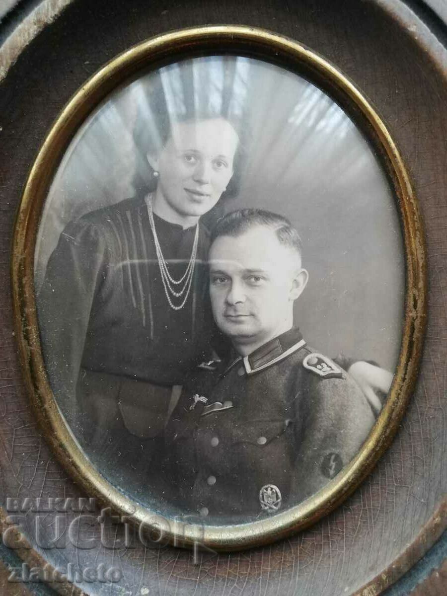 Auction Old WW2 photo - German officer, framed Auction Old WW2 photo - German officer, framed