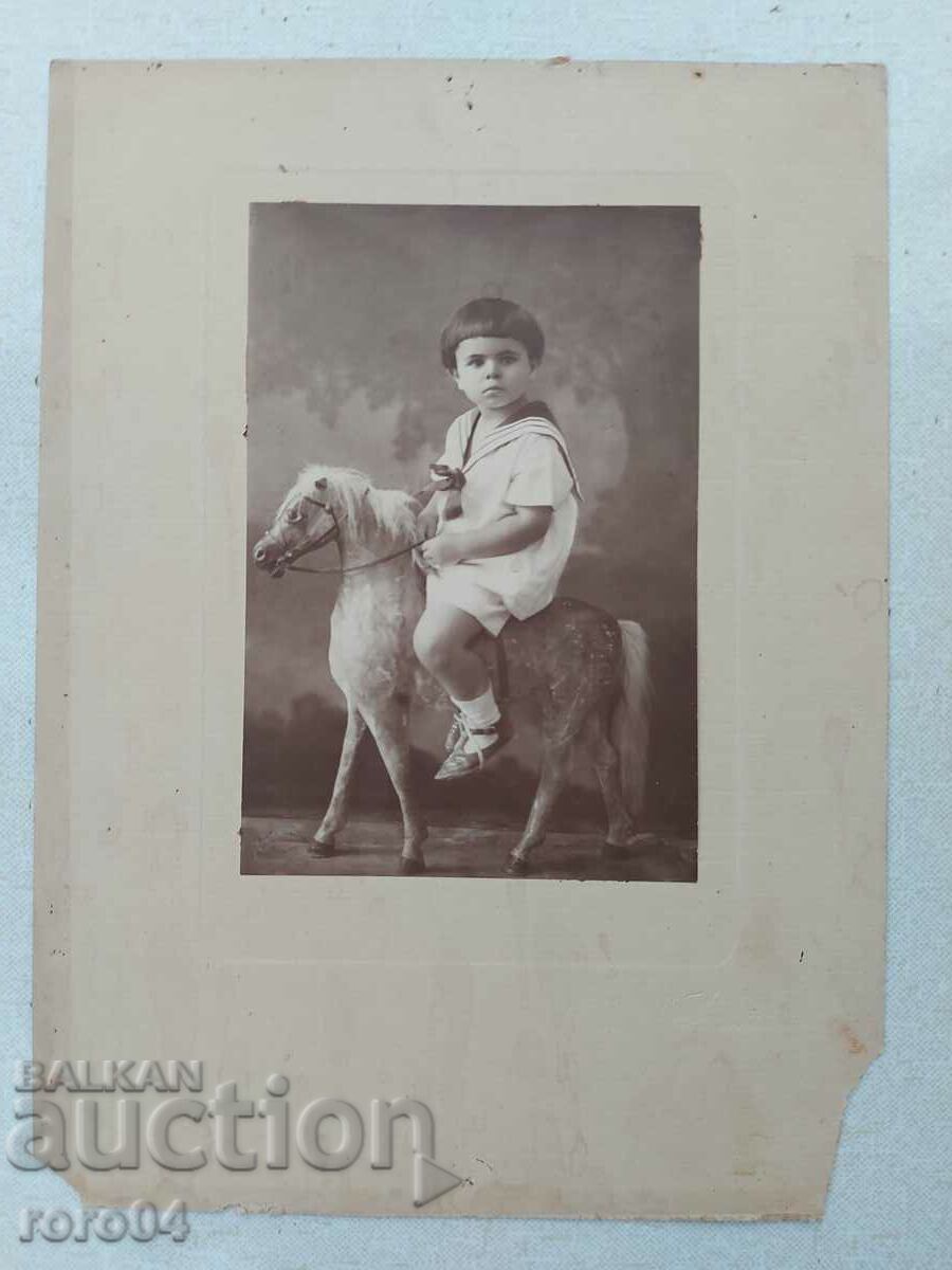 PHOTO F. GRABNER - SOFIA with price 17.99 BGN | € 9.20 PHOTO F. GRABNER - SOFIA with price 17.99 BGN | € 9.20