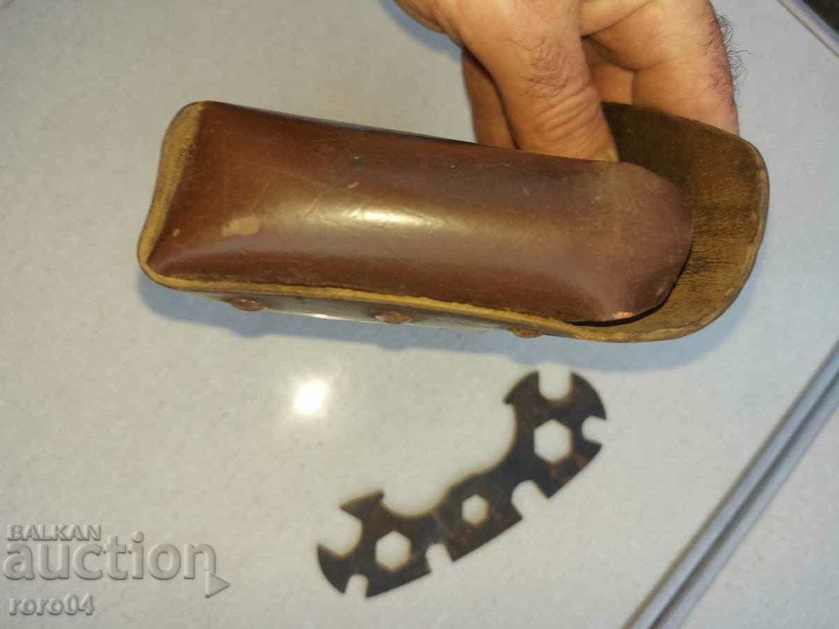 Delivery of BAG - TOOLS - BIKE - 2 Delivery of BAG - TOOLS - BIKE - 2