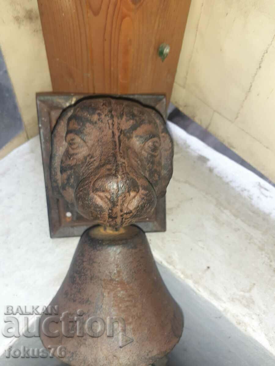Auction Unique cast iron door or gate bell dog Auction Unique cast iron door or gate bell dog