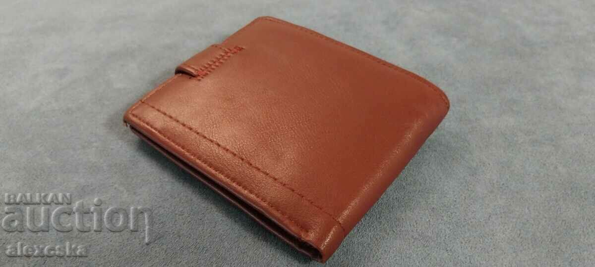 Кожен портфейл с цена 18.00 лв. | € 9.20 Кожен портфейл с цена 18.00 лв. | € 9.20