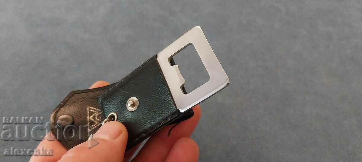 Ένα παλιό δερμάτινο μπρελόκ - 5 Ένα παλιό δερμάτινο μπρελόκ - 5