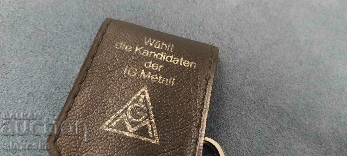 Ένα παλιό δερμάτινο μπρελόκ - 6 Ένα παλιό δερμάτινο μπρελόκ - 6