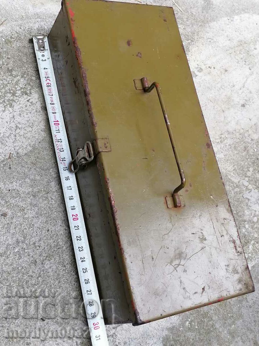 Доставка на Армейска кутия от ЗИП от WW2 Доставка на Армейска кутия от ЗИП от WW2