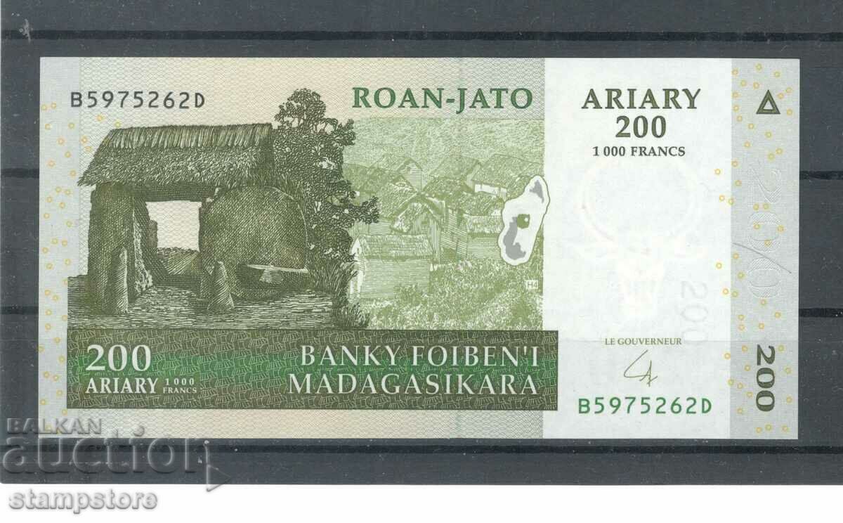 Мадагаскар -200 ариари - 2004 г