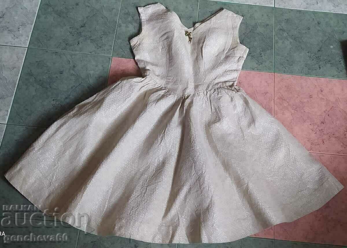 Автентична градска рокля 50те год.брошка-подарък