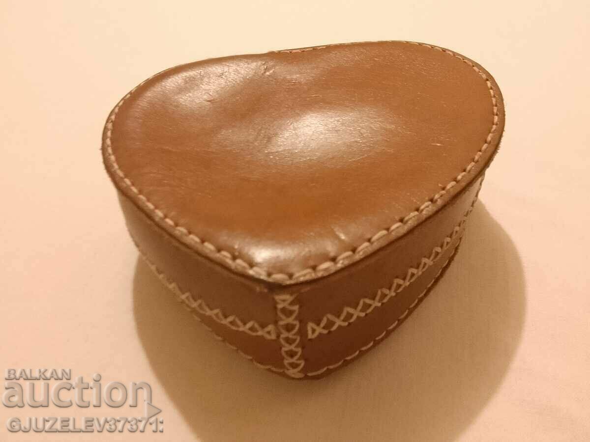 heart shaped leather jewelry box - 6 heart shaped leather jewelry box - 6