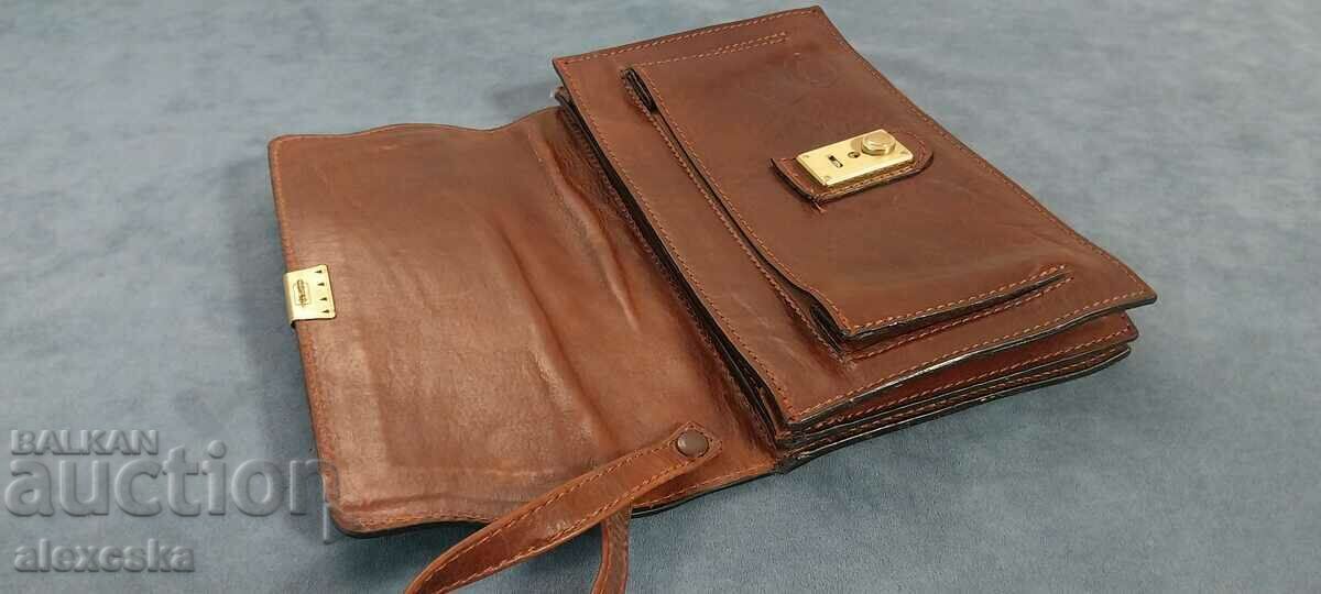 Boutique men's bag / borset with price 70.00 BGN | € 35.79 Boutique men's bag / borset with price 70.00 BGN | € 35.79