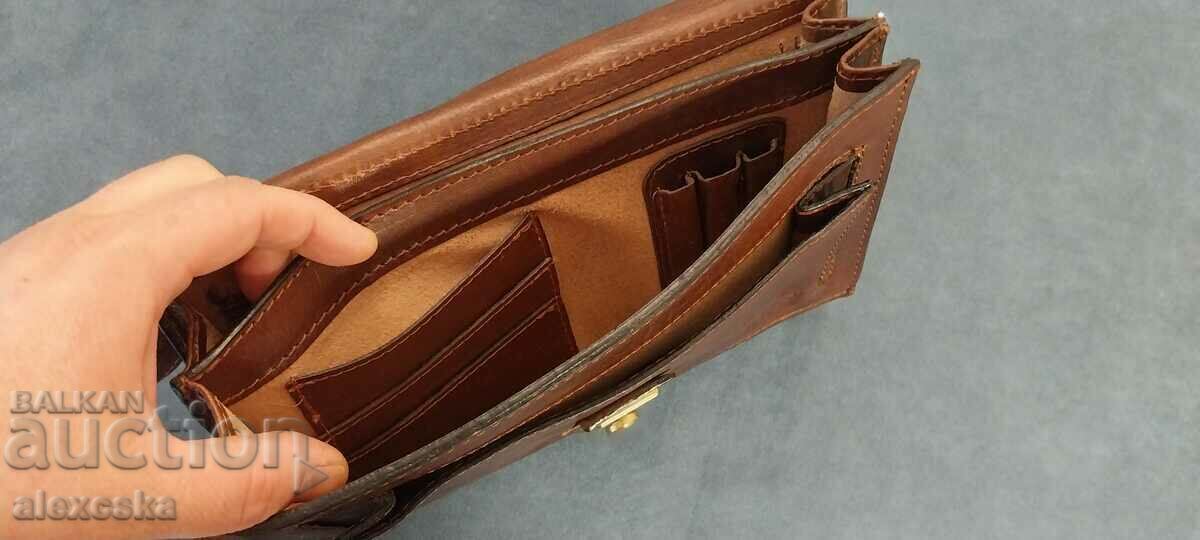 Delivery of Boutique men's bag / borset Delivery of Boutique men's bag / borset