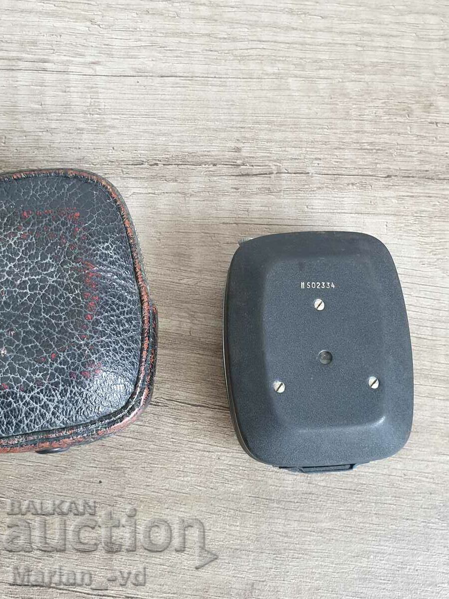 Delivery of BERTRAM STANDARD LIGHT METER Made in Germany 1940 Year Delivery of BERTRAM STANDARD LIGHT METER Made in Germany 1940 Year