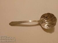 Old clamshell serving spoon wm Rogersmfgco
