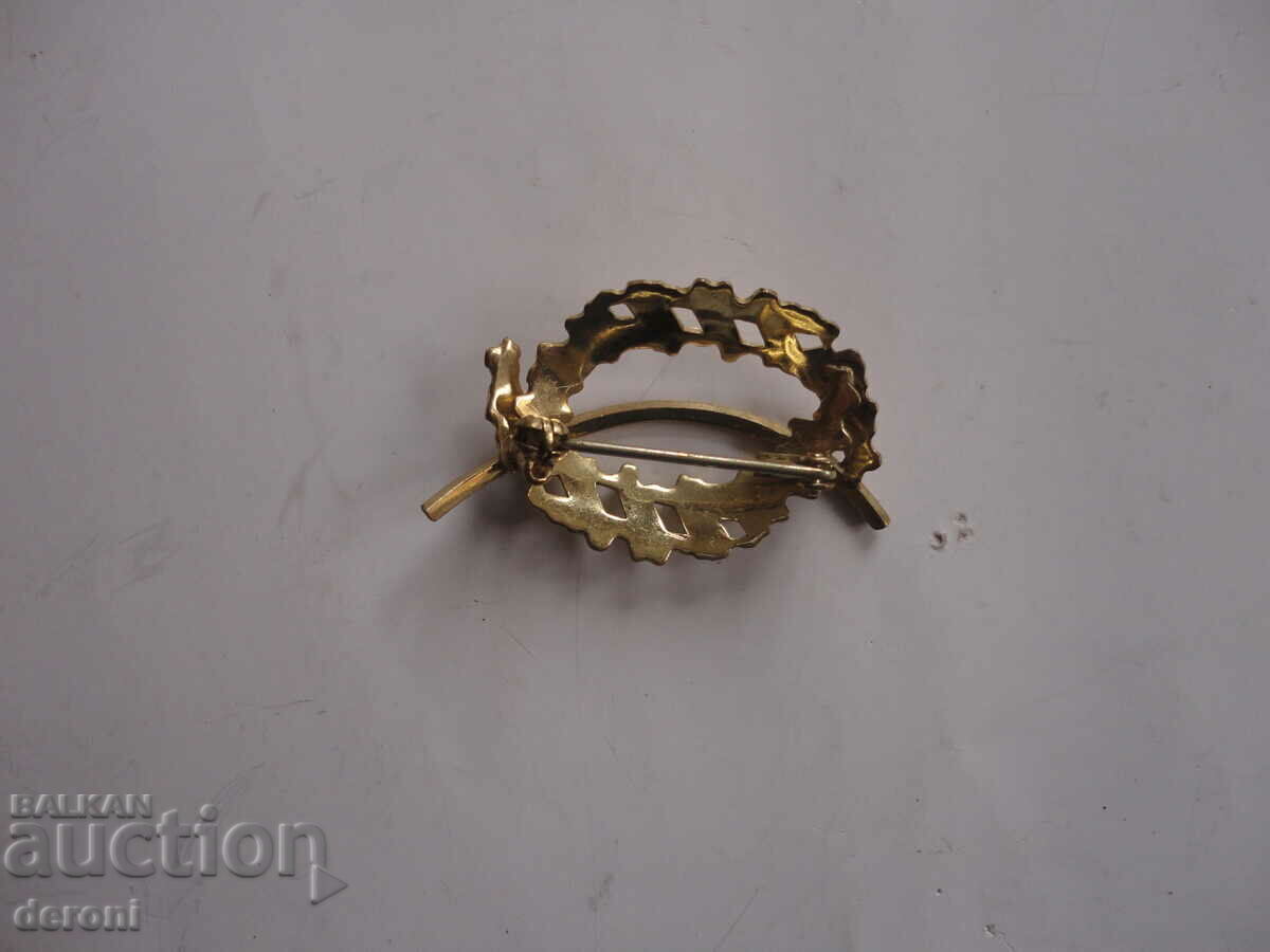 Great gold plated brooch 11 - 5 Great gold plated brooch 11 - 5
