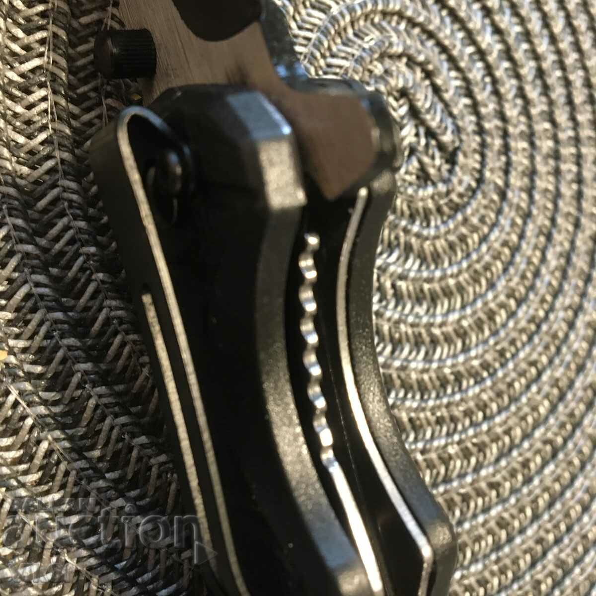 Auction  Folding automatic knife Paramilitary-carbon print+paracord