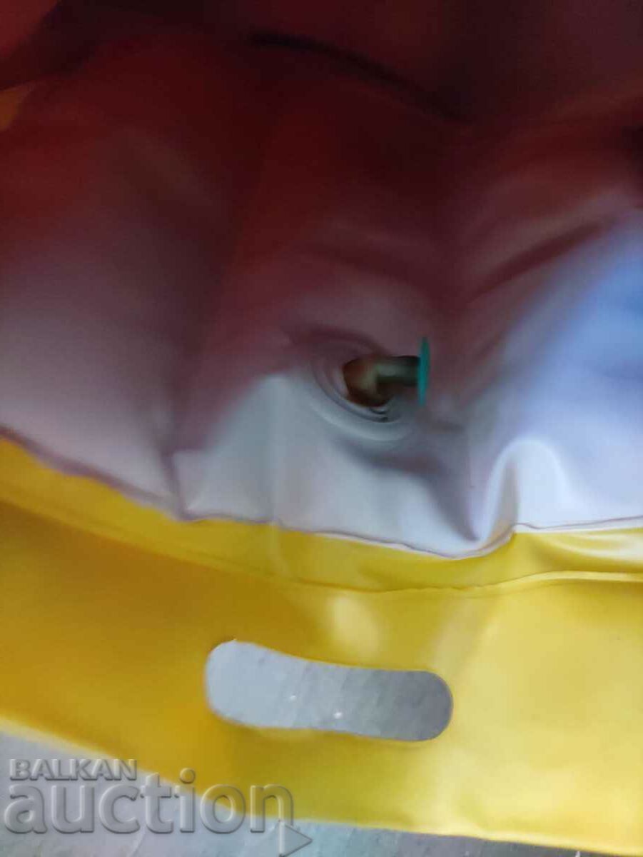 Auction Universiade Sofia 1977 bag Auction Universiade Sofia 1977 bag