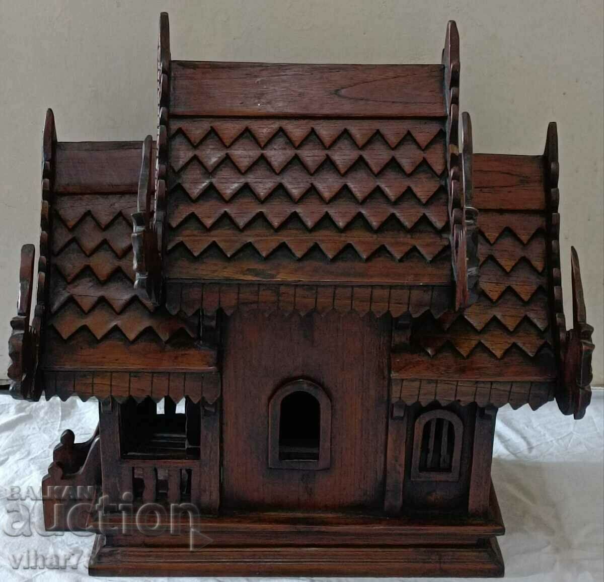 Παλιό ξύλινο ταϊλανδέζικο σπίτι - Ιδιωτική μεταφορά μόνο με τιμή 549.99 BGN | € 281.21 Παλιό ξύλινο ταϊλανδέζικο σπίτι - Ιδιωτική μεταφορά μόνο με τιμή 549.99 BGN | € 281.21