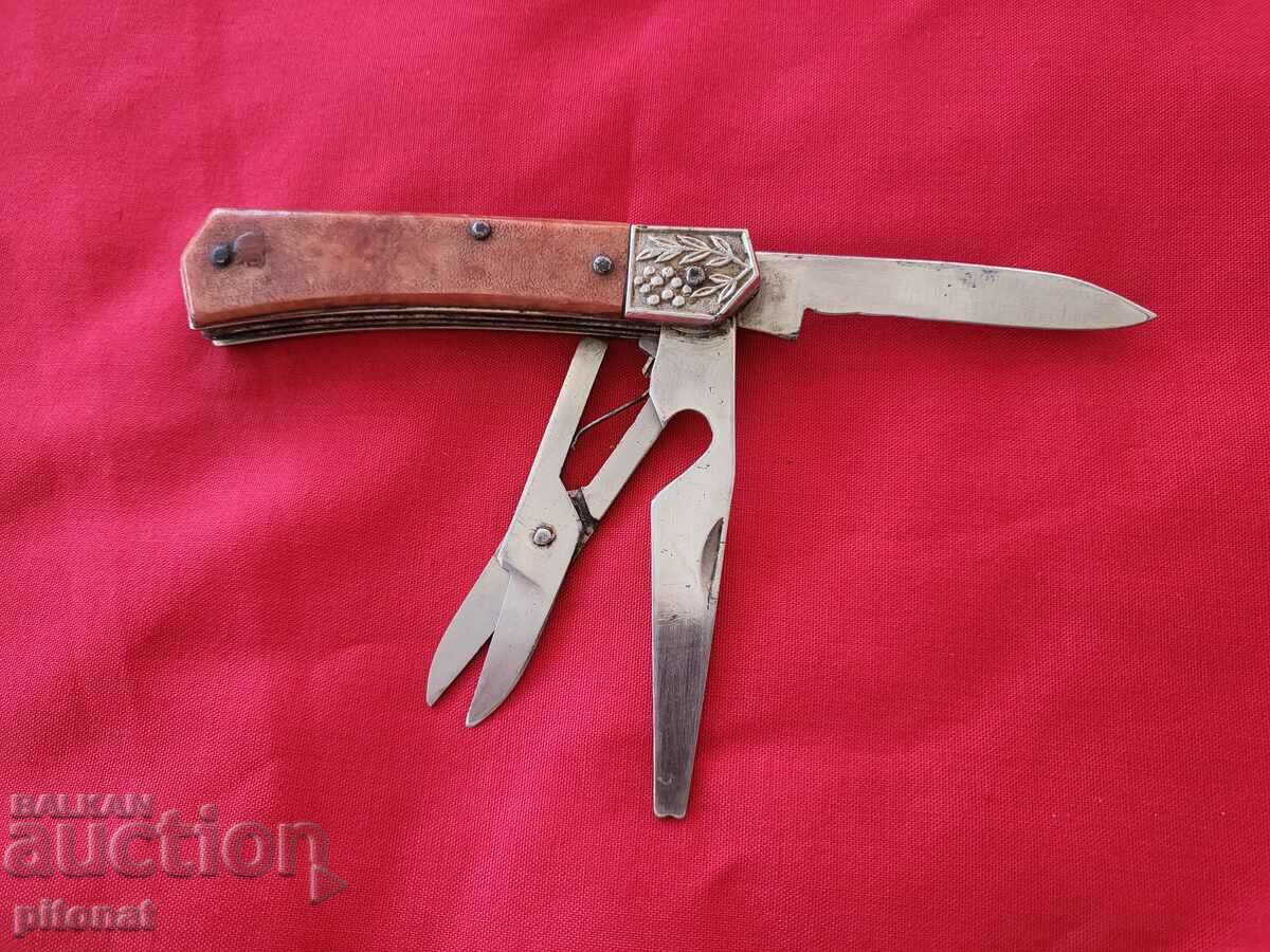 Collectible folding knife USSR with price 35.00 BGN | € 17.90 Collectible folding knife USSR with price 35.00 BGN | € 17.90