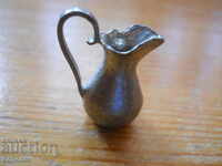 metal jug (miniature)