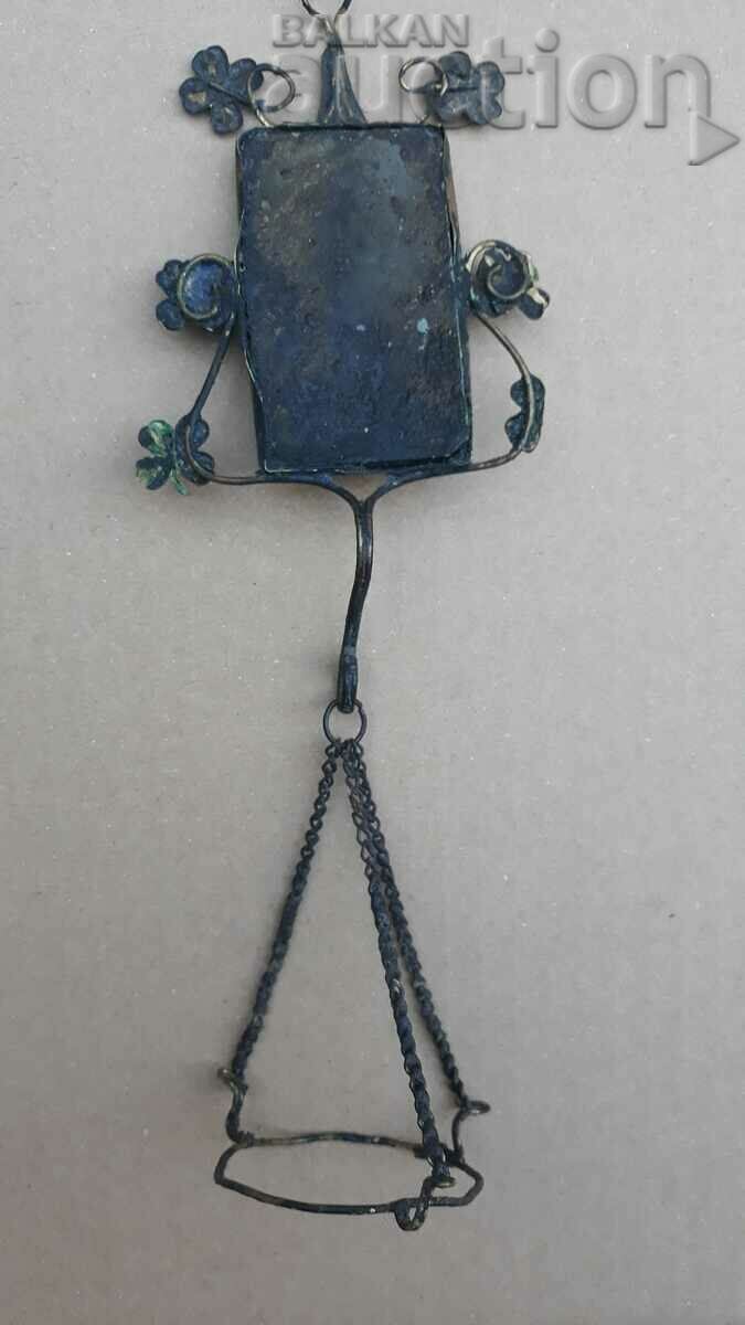 Delivery of vintage primitive small home lamp icon Delivery of vintage primitive small home lamp icon