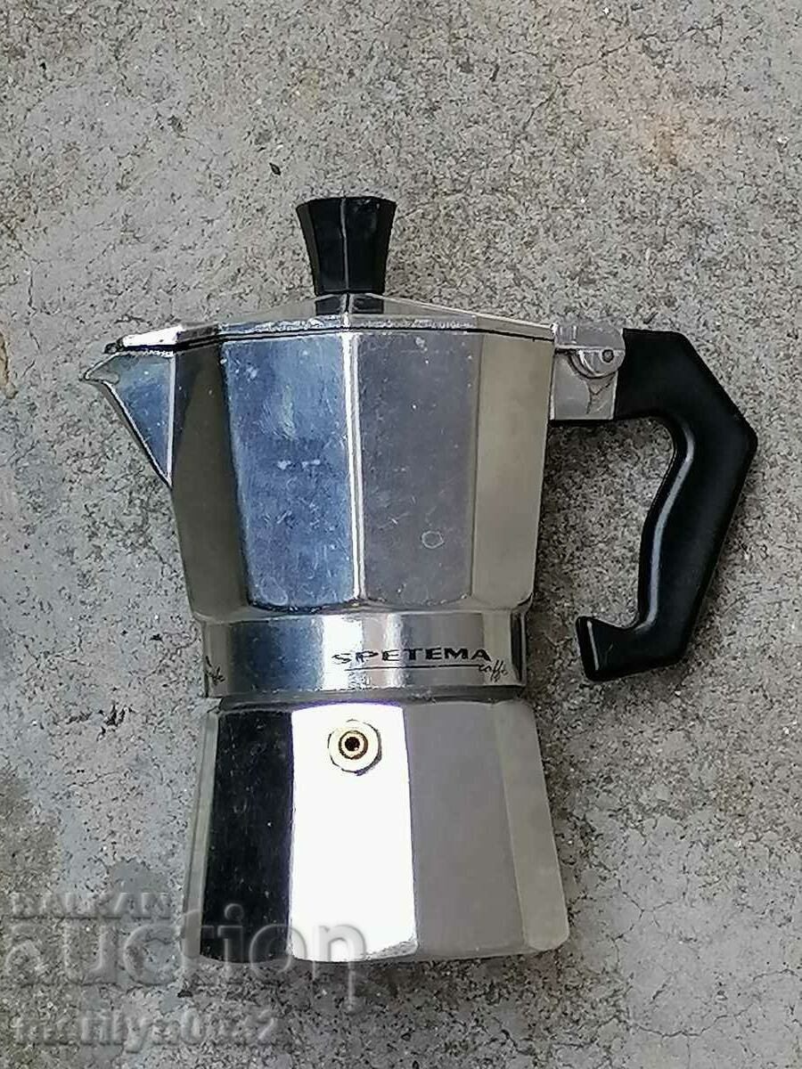 Old social coffee maker, coffee maker minion with price 35.00 BGN | € 17.90 Old social coffee maker, coffee maker minion with price 35.00 BGN | € 17.90