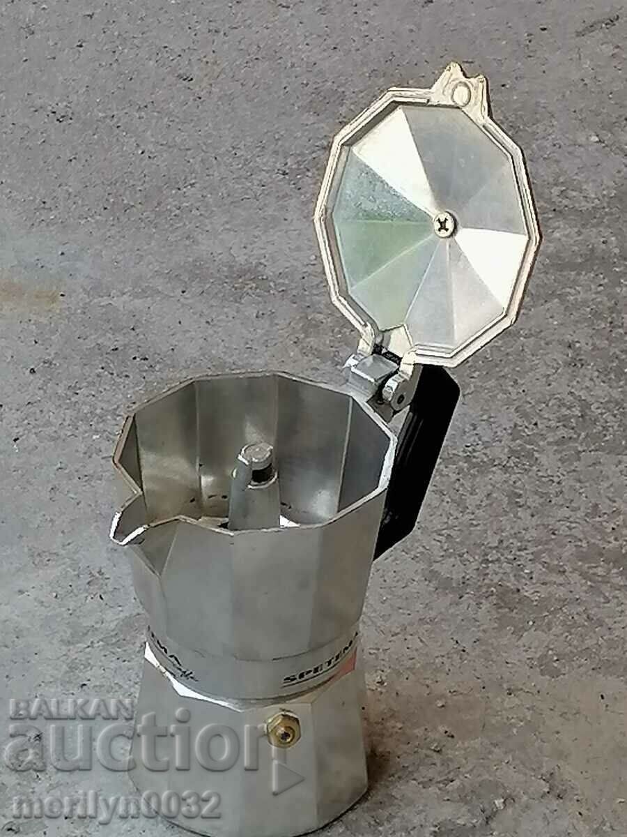 Old social coffee maker, coffee maker minion - 6 Old social coffee maker, coffee maker minion - 6