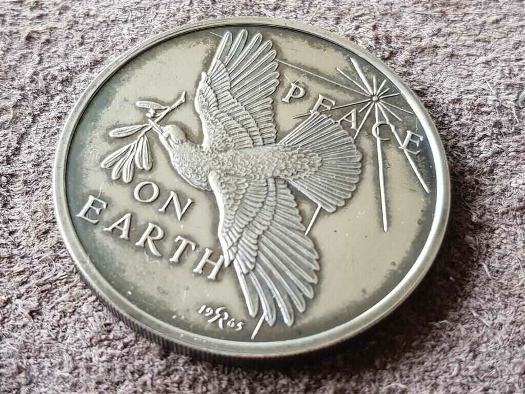 Silver coin medal Peace on Earth 1965 medal order with price 135.00 BGN | € 69.02 Silver coin medal Peace on Earth 1965 medal order with price 135.00 BGN | € 69.02