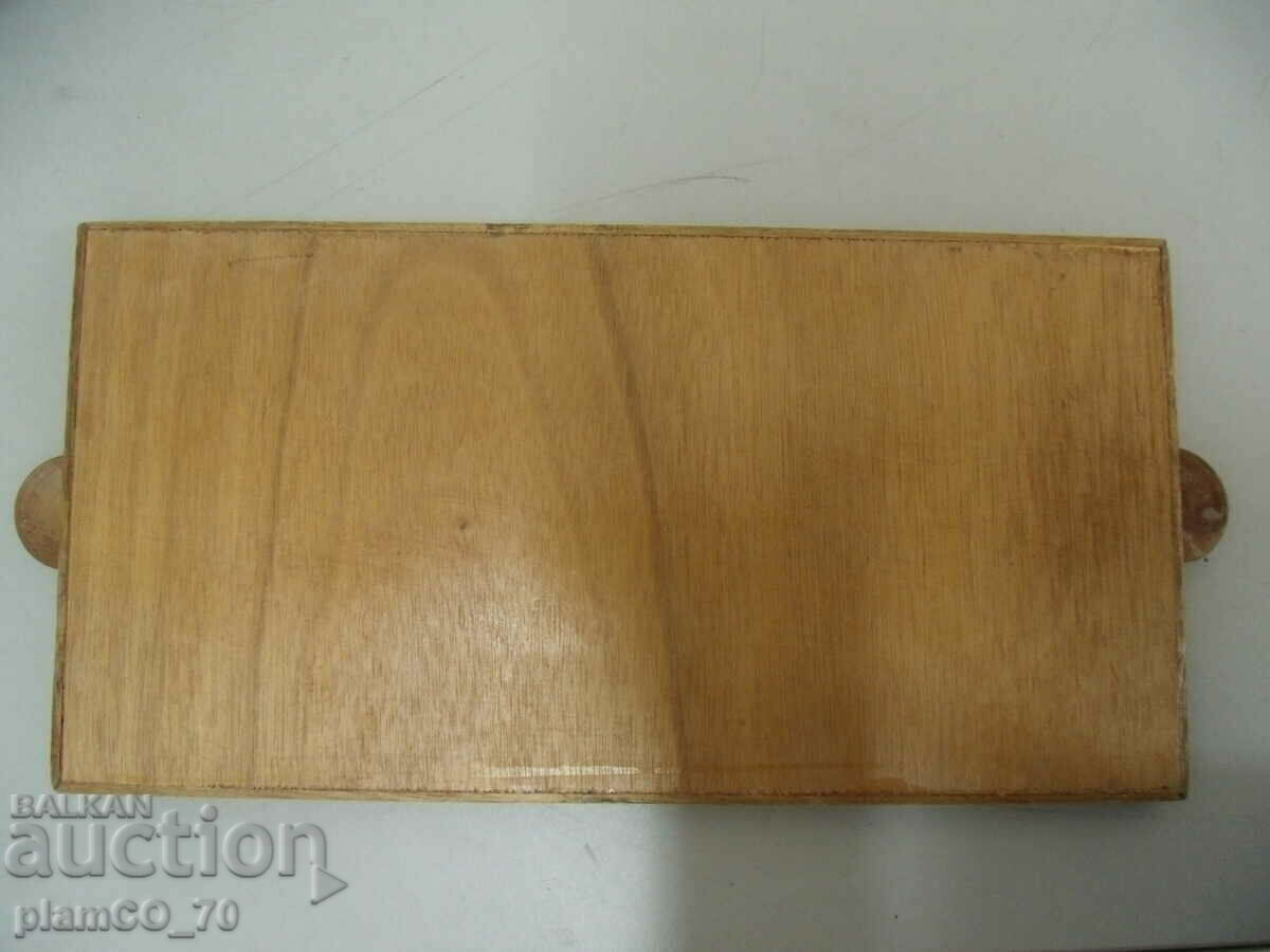 Delivery of #*7047 old wooden tray Delivery of #*7047 old wooden tray