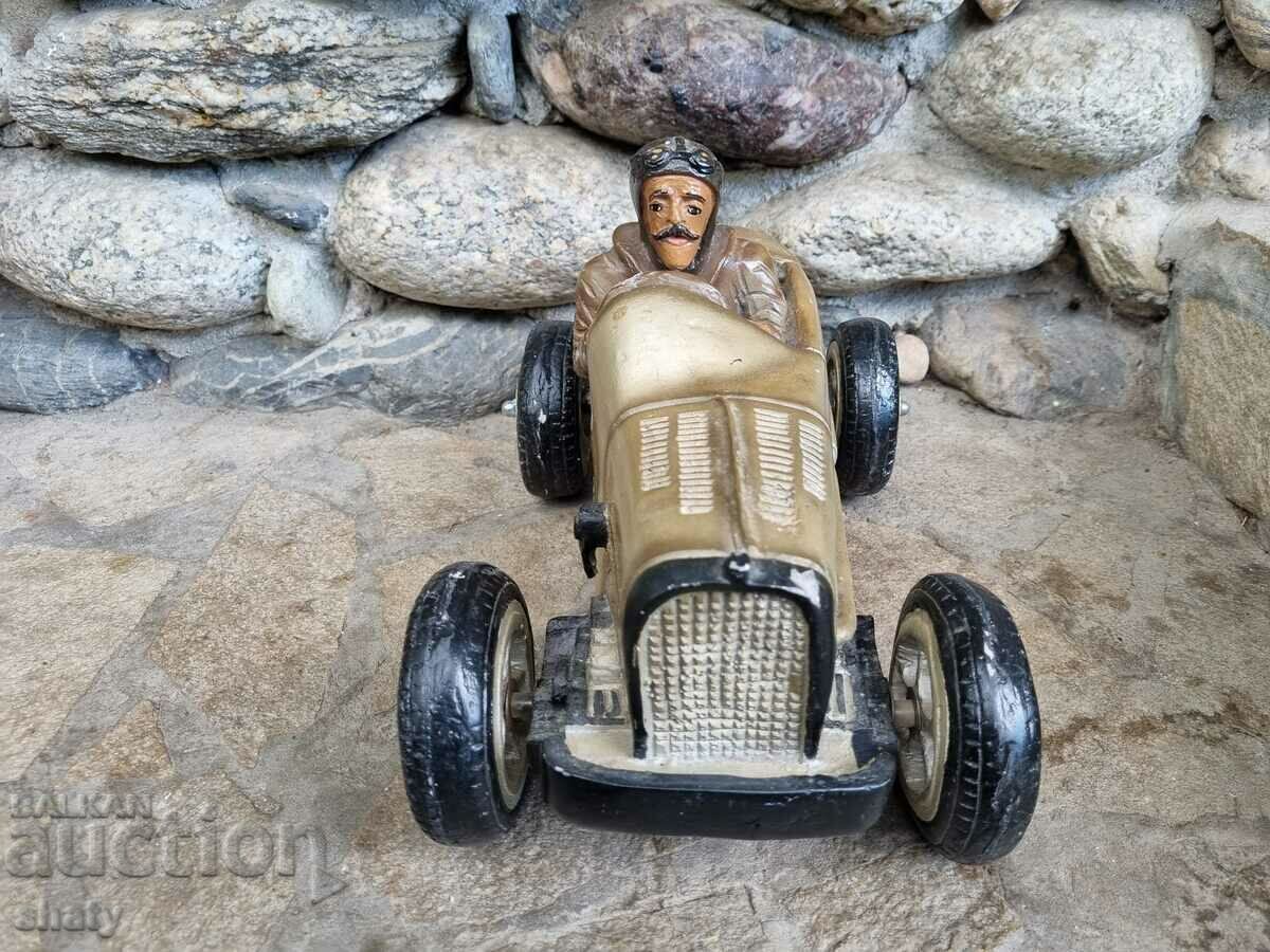 Veche mașină retro. Raliu. cu preț 95.00 BGN | € 48.57 Veche mașină retro. Raliu. cu preț 95.00 BGN | € 48.57