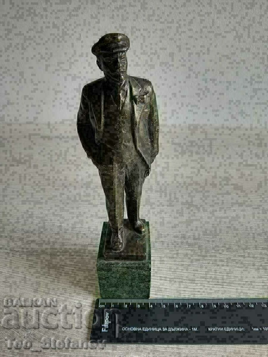Μεταλλικό αγαλματίδιο συγγραφέα του Λένιν