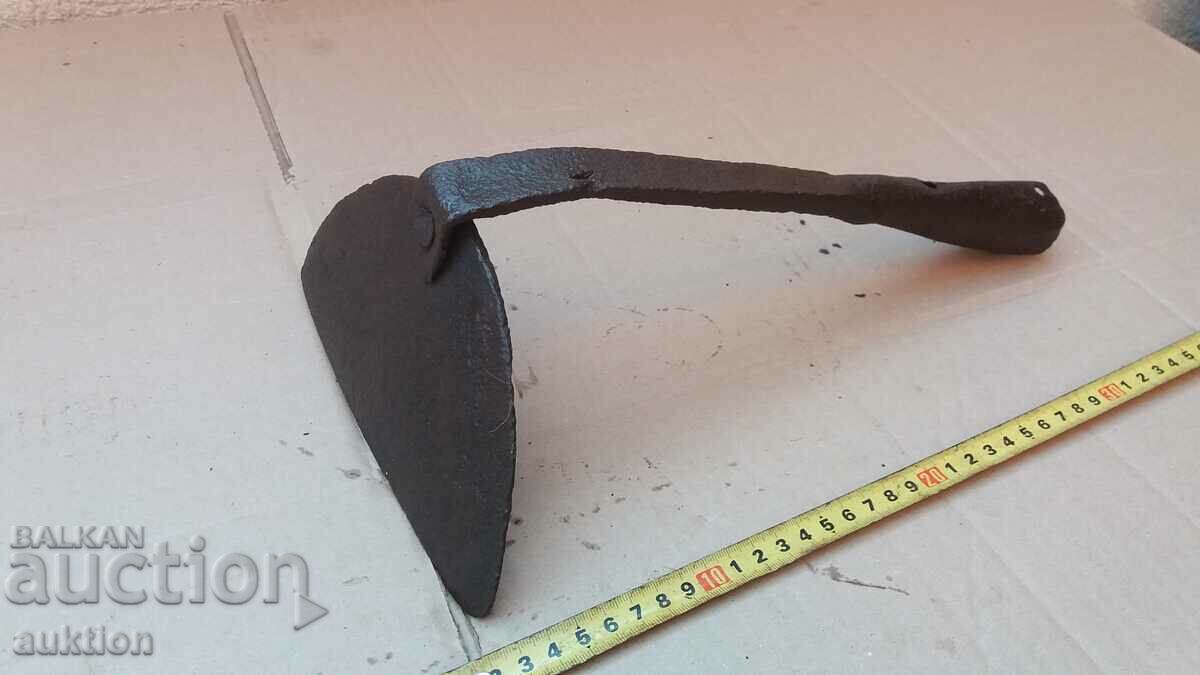 FORGED RENAISSANCE HOE, TOOL with price 3.99 BGN | € 2.04 FORGED RENAISSANCE HOE, TOOL with price 3.99 BGN | € 2.04