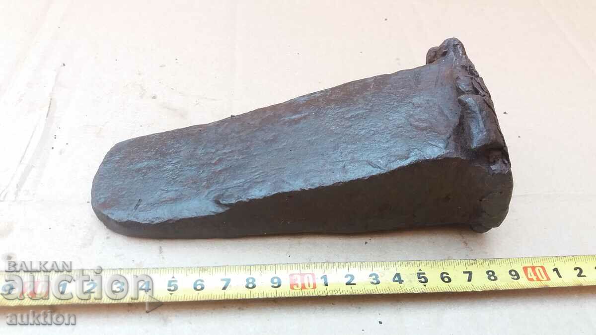 Auction  OLD SOLID DAGGER, WOOD CUTTER