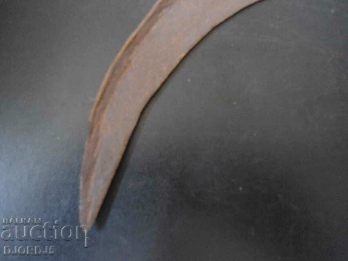 Delivery of Old forged sickle Delivery of Old forged sickle