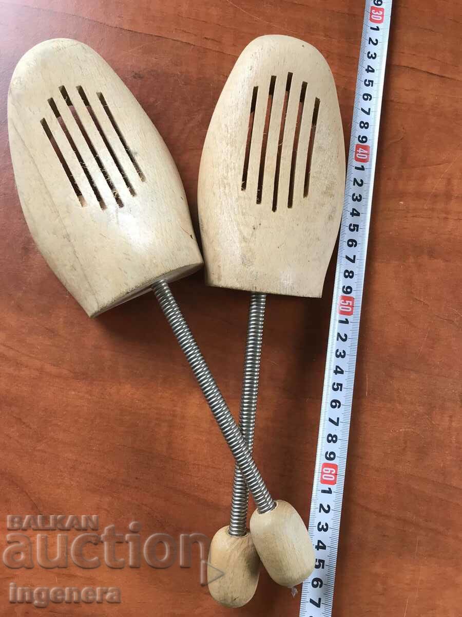 Auction  MOLD SHOE MOLDS WOOD BRANDED TENSIONERS STRETCHERS