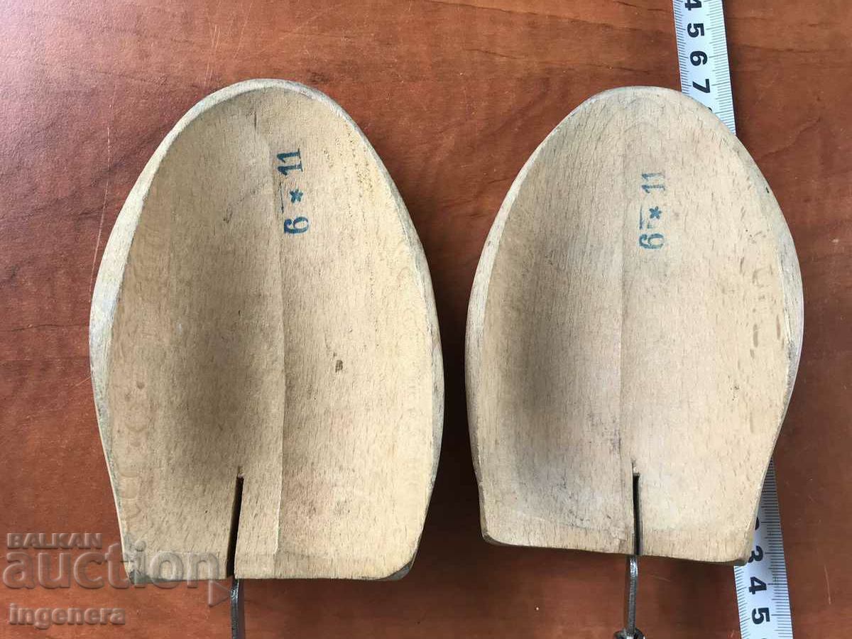 Auction MOLD SHOE MOLDS WOOD BRANDED TENSIONERS STRETCHERS Auction MOLD SHOE MOLDS WOOD BRANDED TENSIONERS STRETCHERS