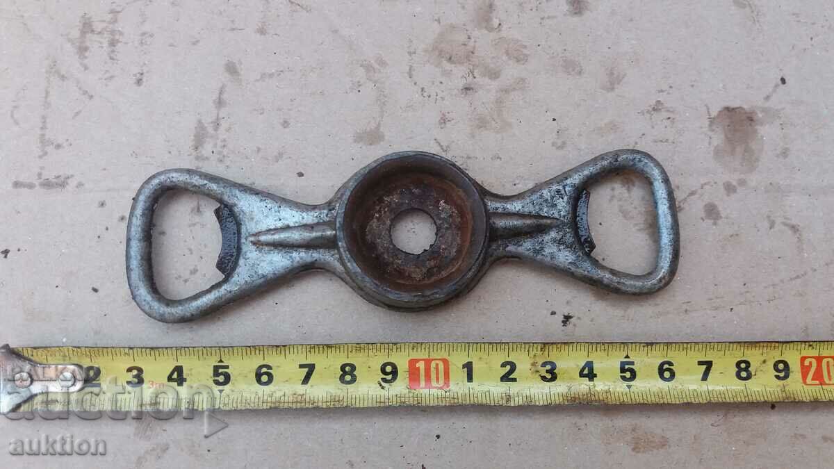 SOC. METAL OPENER - 6 SOC. METAL OPENER - 6