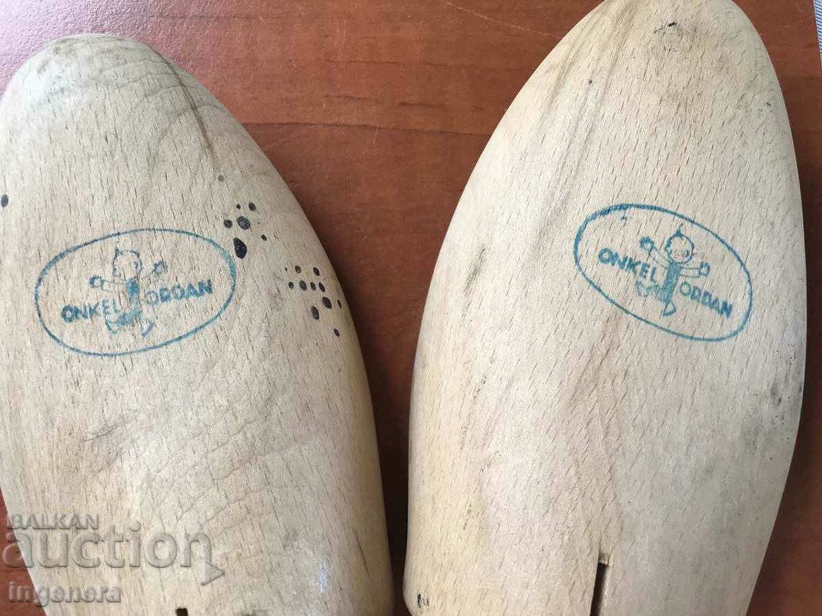 MOLD SHOE MOLDS WOOD BRANDED TENSIONERS STRETCHERS with price 17.00 BGN | € 8.69 MOLD SHOE MOLDS WOOD BRANDED TENSIONERS STRETCHERS with price 17.00 BGN | € 8.69