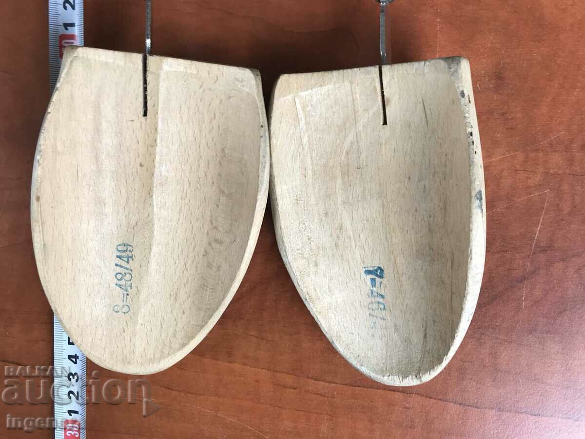 Auction MOLD SHOE MOLDS WOOD BRANDED TENSIONERS STRETCHERS Auction MOLD SHOE MOLDS WOOD BRANDED TENSIONERS STRETCHERS